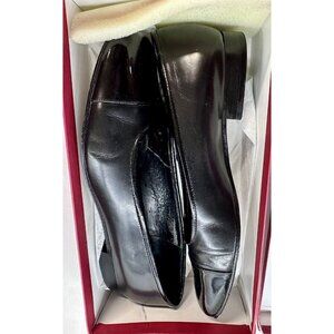 Van Eli  Heels, sz. 8.5 M Original Retail $108.00 Black Low Heel Slip Ons